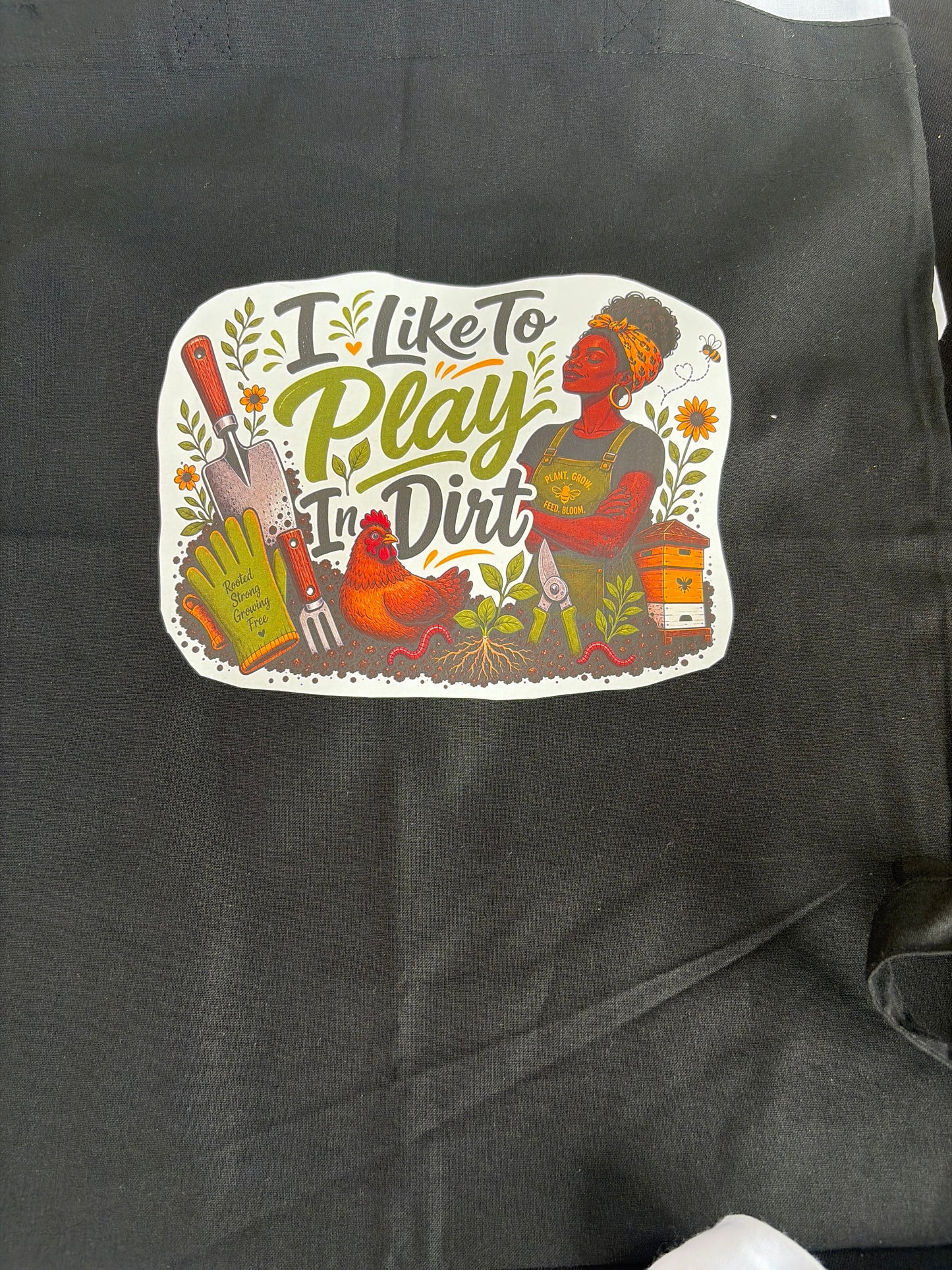 I Like to Play in Dirt (Black tote)