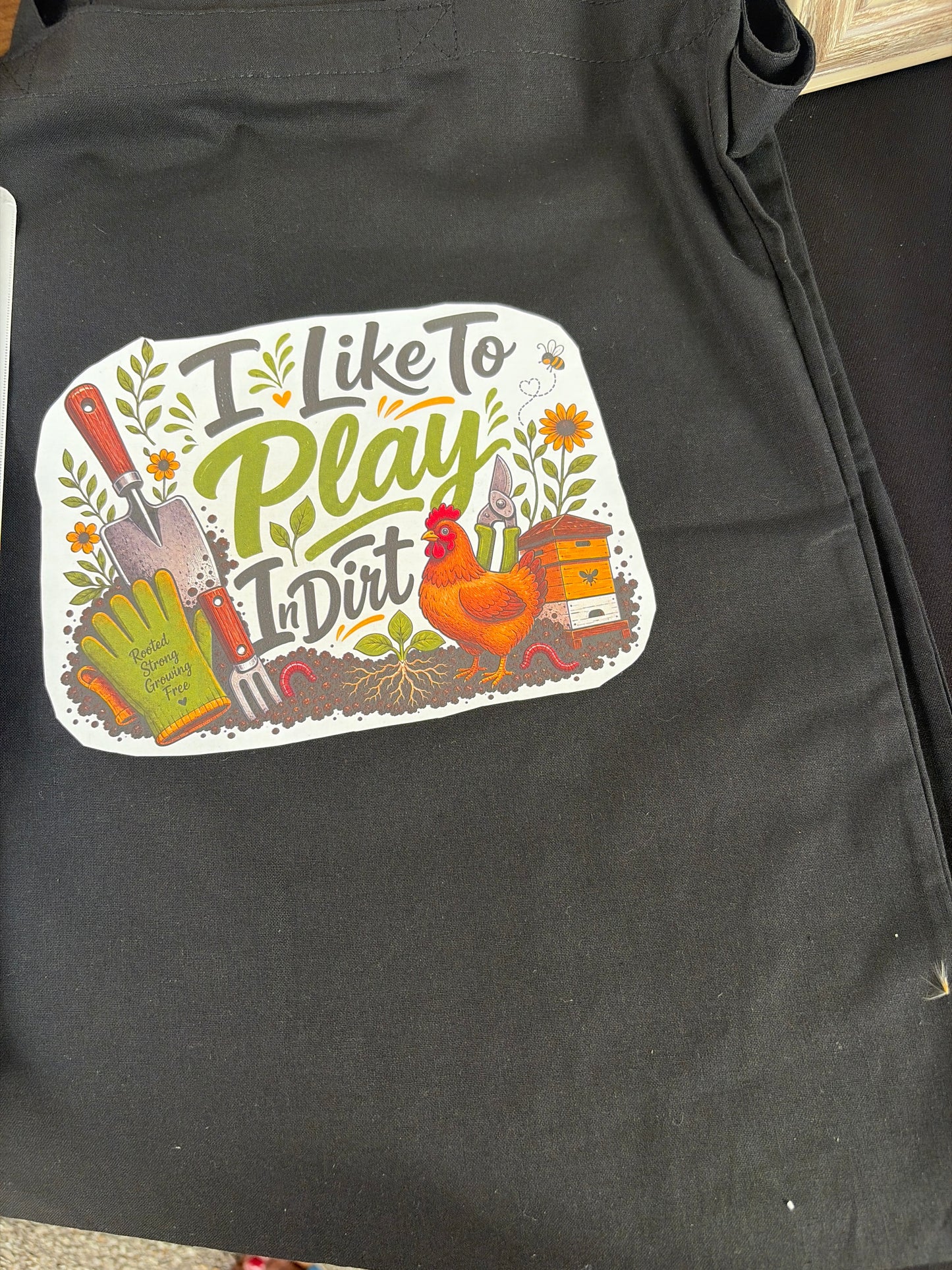 I Like to play in Dirt (Black tote)